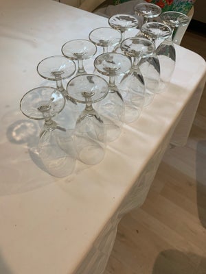 Glas, Champagne, 11 flotte champagneglas sælges - næsten ubrugt. Alle 11 glas kan købes for kr. 50. 