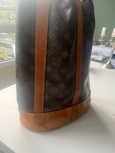 Kupuj z drugiej ręki Louis Vuitton  Étoile Luxury Vintage – l'Étoile de  Saint Honoré