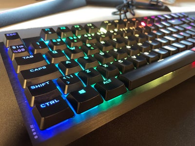 Tastatur, Corsair, K60 RGB PRO, Perfekt, Sælger dette lækre mekaniske tastatur i lav profil.

Corsai