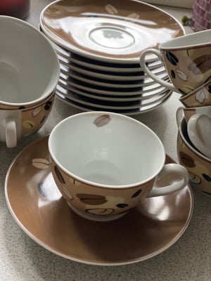 Porcelæn, Kaffekop med underkop, Kaffe mokka kopper med underkop. 9 sæt. Dekoreret med kaffebønnemøn