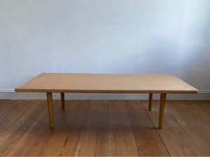 Find Wegner Bord i og andre borde - Sofabord, egetræ - Køb brugt på DBA