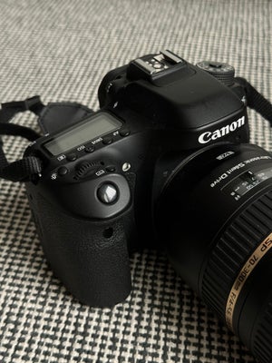Canon, 80D, 24.2 megapixels, Perfekt, Canon EOS 80D i perfekt stand med to linser:
Tamron SP 70-300m