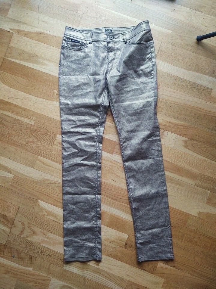 Jeans, Dolce & Gabbana, str. 30