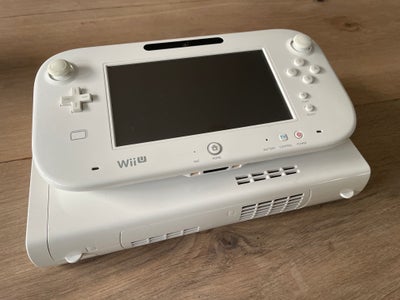 Nintendo Wii U, WUP-001(03), Wii U basic set inkl. Gamepad, strømforsyning x 2, HDMI-kabel, stylus, 