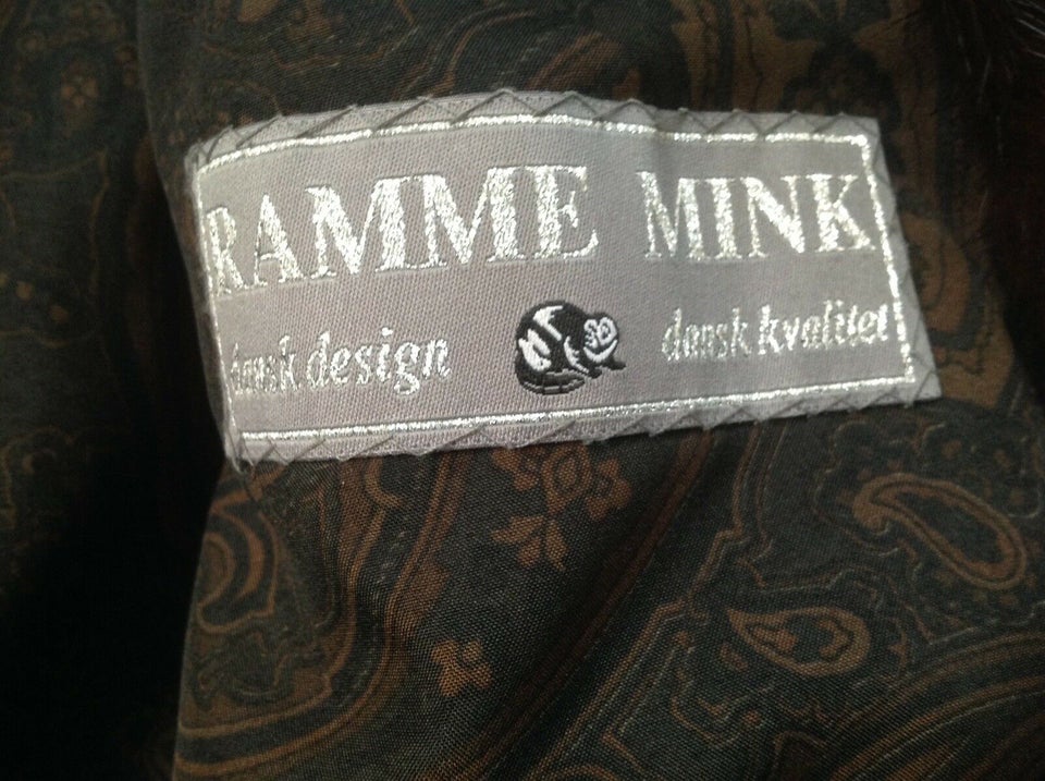 Pels, str. 40, Ramme Mink