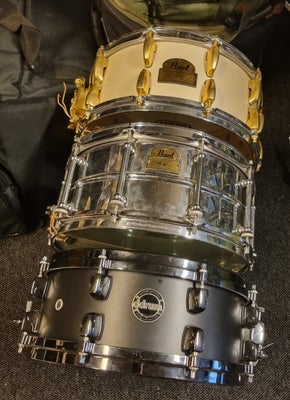 Lilletromme, Pearl ddrum, Fede snare i super stand 

14 6.5 Ian Paice 3500 kr 
14 6.5 Dennis chamber
