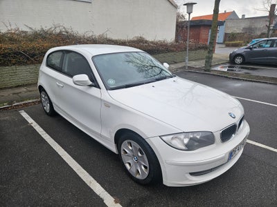 BMW 116d, 2,0, Diesel, 2011, km 297000, nysynet, klimaanlæg, aircondition, ABS, airbag, 3-dørs, cent