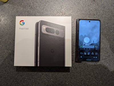 Google Pixel Fold, 512GB , God, Original pixel fold in great condition. It's the black version with 