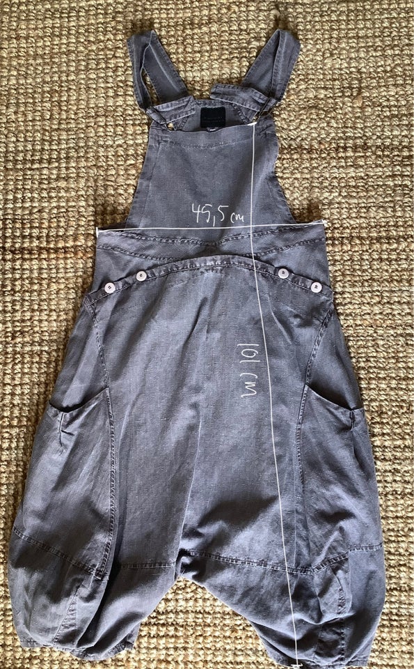 Overalls, Lurdes Bergada, str. 30