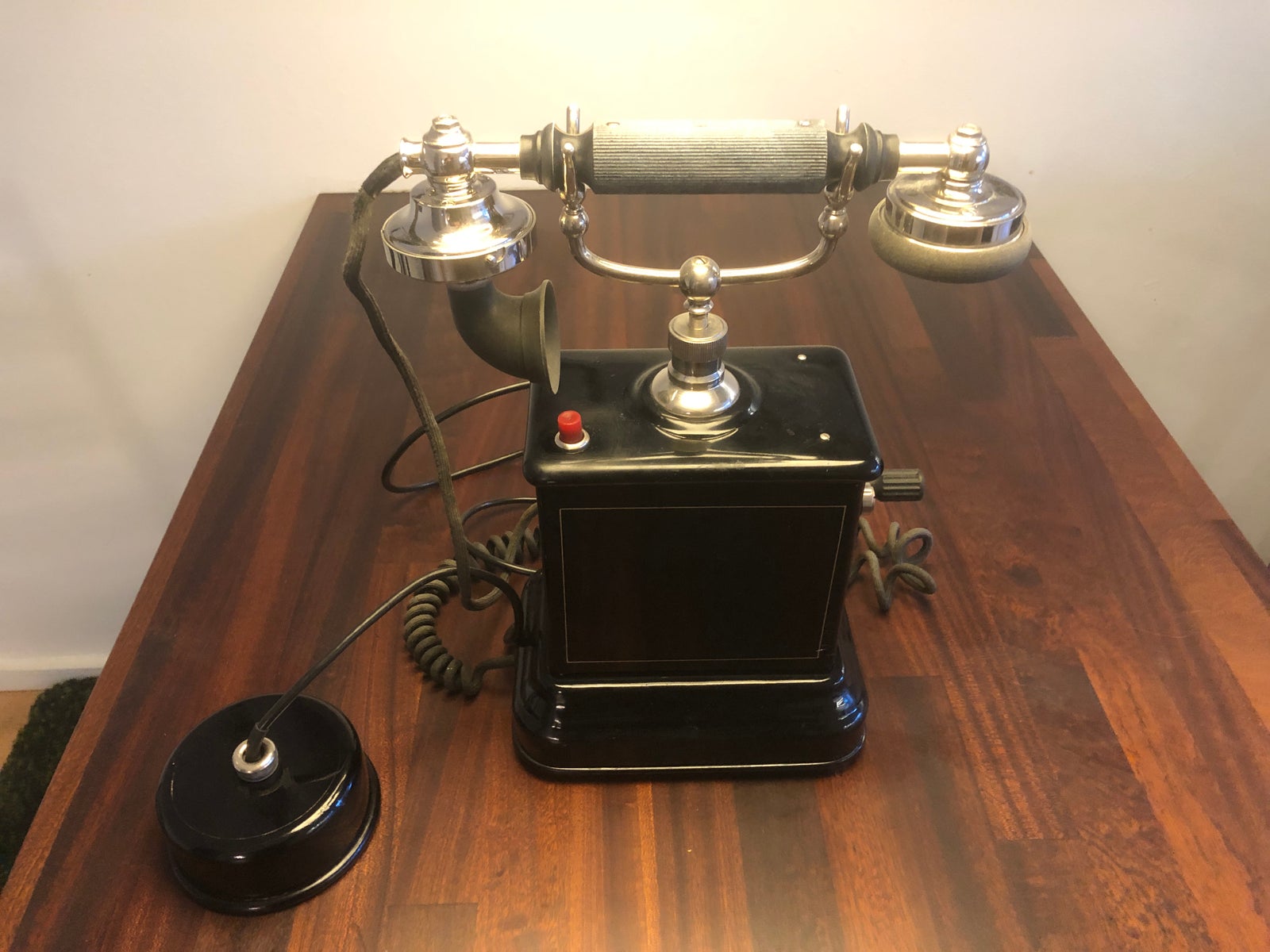 Antik Telefon