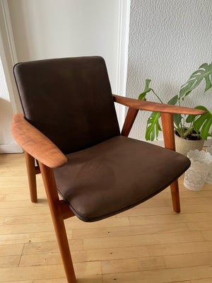 Loungestol, træ, Hans j wegner JH 517, En super flot og meget skælden lænestol/loungestol fra Hans J