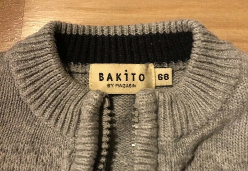 Cardigan, Striktrøje, Bakito