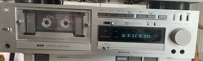 Båndoptager, Sony, RD-5503 , Defekt, Sanyo RD 5503 stereo cassette deck

Sælges som defekt ( når pla