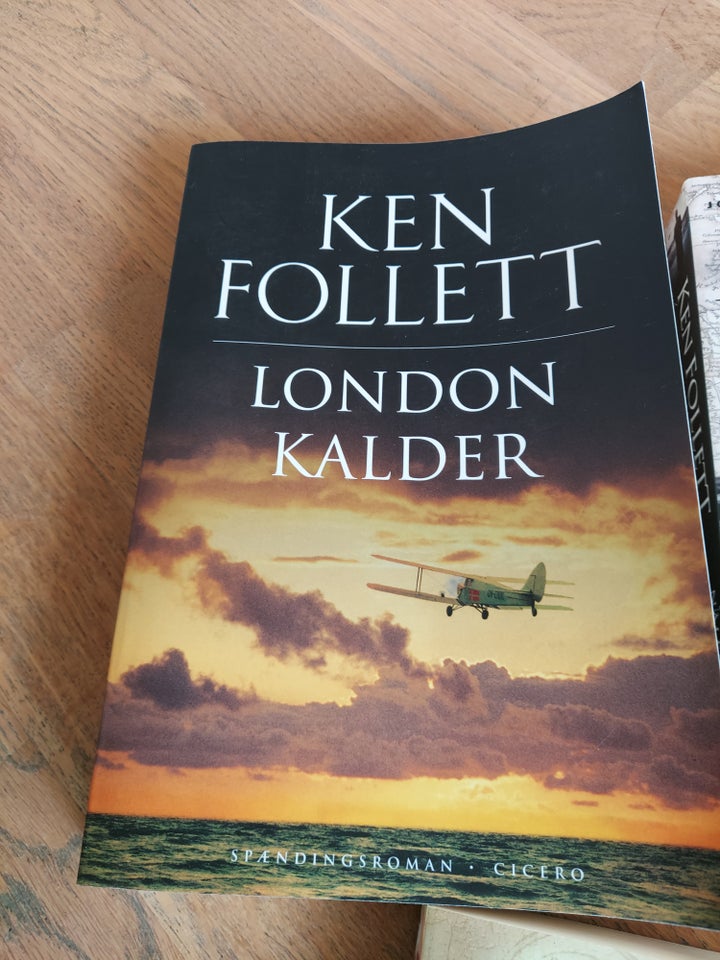 Div bøger med Ken Follett, Ken Follett, genre: roman