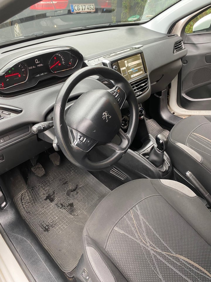 Peugeot 208, 1,2 VTi Active+, Benzin