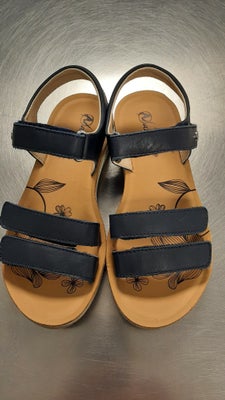 Sandaler, str. findes i flere str., Naturino, piger, Lækre sandaler fra Naturino. Helt nye sandaler 
