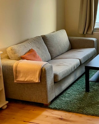 Sofa, 3 pers., God og behagelig sofa. Den er kun blevet brugt i et par år, og står stadig rigtig fin