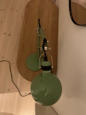 Arbejdslampe, Ikea, Jeg sælger min bordlampe, da den er kommet i overskud. Lampen fungerer perfekt o