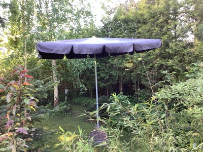 Parasol, Altan parasol eller parasol til den smalle terrasse. 
Er retankulær, og kan derved benyttes