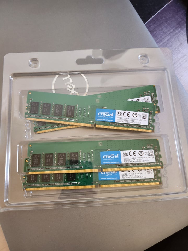 Crucial, 4x4 GB, DDR4 SDRAM