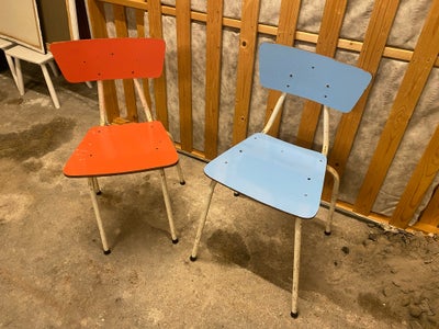 Juniorstol, Vintage, 2 retro stole sælges. De er lidt små i str, så derfor kategoriserer vi dem som 