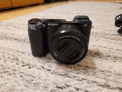 Sony, 24 MP megapixels, Perfekt, Sælger et perfekt bevaret Sony Alpha 6000 systemkamera med objektiv