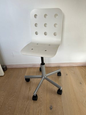 Kontorstol, Ikea, Lækker kontorstol til junior. 
Begrænset brugstegn og gode hjul
