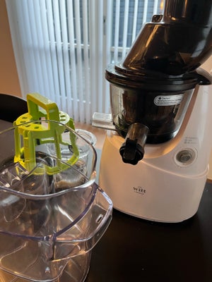 Slow juicer, Witt by Kuvings, Super fin slow juicer fra Kuvings. Kan presser hele frugter og grøntsa