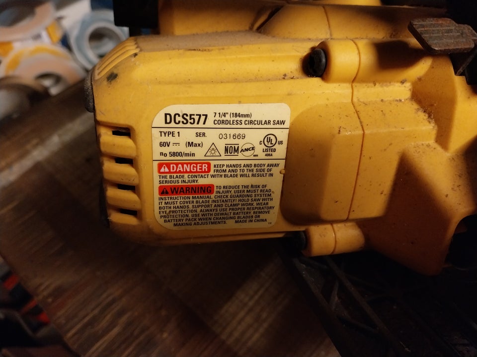 Rundsav, Dewalt dcs577