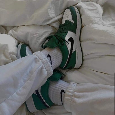 Sneakers, str. 37, Nike,  Pine green,  Næsten som ny, Sælger disse super fine sko, da jeg desværre i