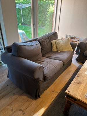 Sofa, stof, 3 pers., 3 personers plus 2 personers sofa, ældre og slidt, gives væk, er fra Ikea
