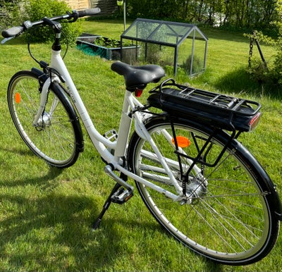 Damecykel,  SCO, Premium El cykel , 7 gear, SCO el dame cykel sælges. 
Er fra 2021, men står som ny.