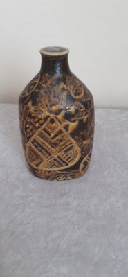 Keramik, Vase, Royal Copenhagen, Keramikvase
Højde 18 cm x dia. 31 cm. 
(er oval)
Royal Copenhagen n