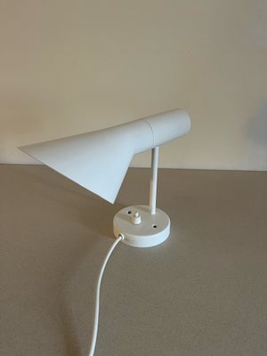 Arne Jacobsen, AJ Væg Næbet, væglampe, I pæn stand