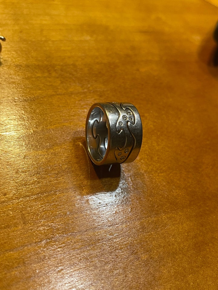 Ring