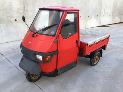 Piaggio Ape 25km, 2014, Piaggio Ape 25km 3 gear  køre og starter fint alt virker  har diverse brugss