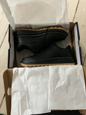 Sneakers, Nike Air Force 1 Lux, str. 45,  Ubrugt