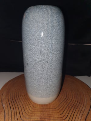 Keramik, Vase, Har denne vase h 22cm diameter 9cm