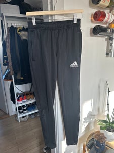 Klinik hø Portal Find Adidas Bukser Str S på DBA - køb og salg af nyt og brugt