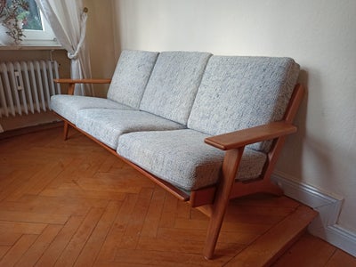 Sofa, træ, 3 pers. , Hans J. Wegner Getama, Hej!

I sell our Hans Wegner GE 290 or GE290 sofa. It's 