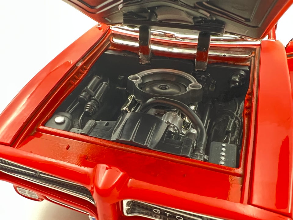 Modelbil, 1969 Pontiac GTO Judge, skala 1:18