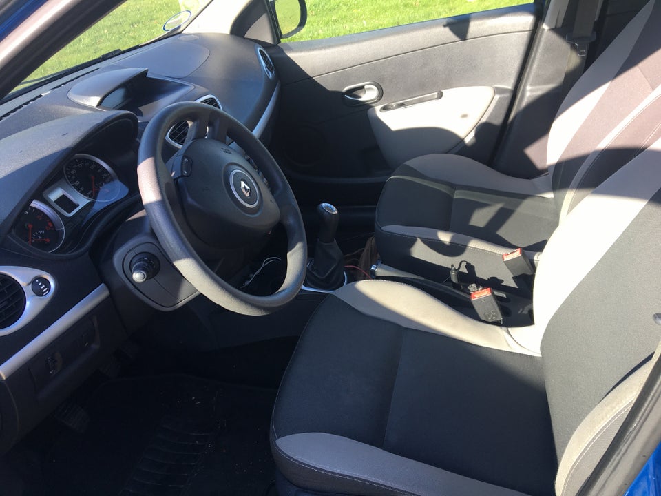 Renault Clio III, 1,5 dCi 75 Expression Sport Tourer, Diesel