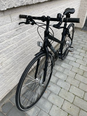 Damecykel,  MBK, Citybike, 28 cm stel, 7 gear, Fed cykel i flot stand. 
Cyklen er 3,5 år gammel. 
De