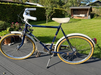Drengecykel, classic cykel, andet mærke, Urania, 24 tommer hjul, 3 gear, Hvis du er til Klassiker ? 