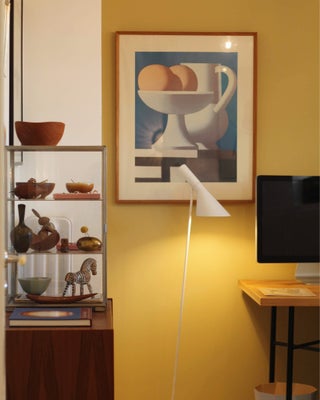 Arne Jacobsen, AJ gulvlampe , gulvlampe, Sælges efter flytning. 

Skal afhentes. 

Fremstår med brug