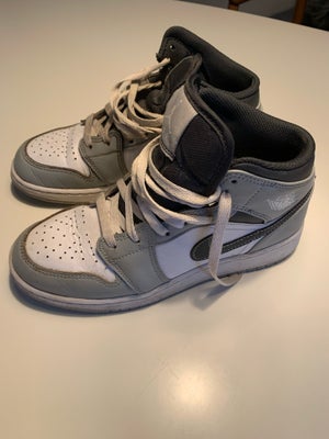 Sneakers, str. 38, Nike Air Jordan, unisex, Klar til foråret og sommeren. Nike Air Jordan, str. 38,5