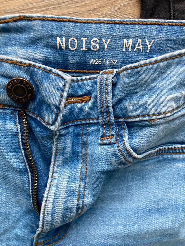 Jeans, Noisy May, str. 26