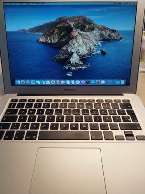 MacBook Air, 2012 13", 1,8 GHz, 8 GB ram, 128 GB harddisk, Perfekt, En rigtig fin Macbook Air med me