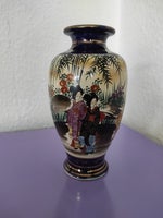 Hånd dekoreret vase, Satsuma, motiv: Kvinder