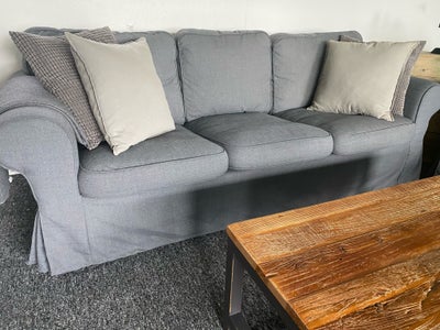 Sofa, stof, 3 pers. , Ektorp Ikea, Fejler ingenting. 
Fra dyre og røgfrit hjem. 
Alt betrækket har l